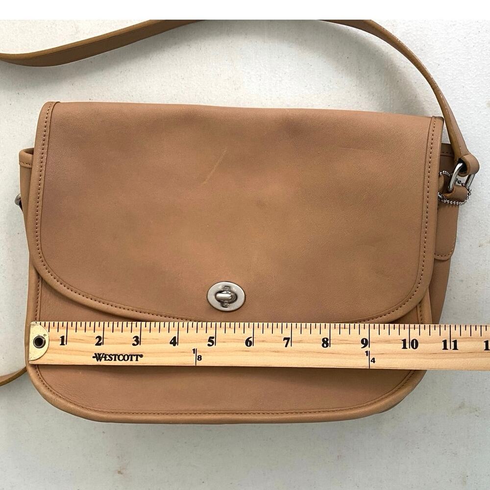 Vintage Coach city bag tan leather turn lock style no M040-9790 - Picture 6 of 11